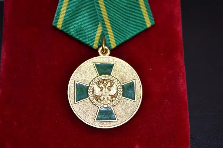 Ордена и медали современной России. Медаль «За труды по сельскому хозяйству» Ордена и медали современной России. Медаль «За труды по сельскому хозяйству»