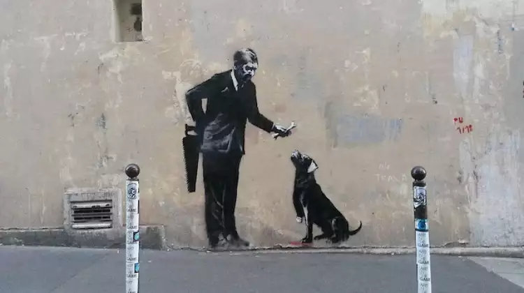 10 самых влиятельных и прославленных художников 2018 года. Бэнкси. Стрит-арт «Мужчина и собака»