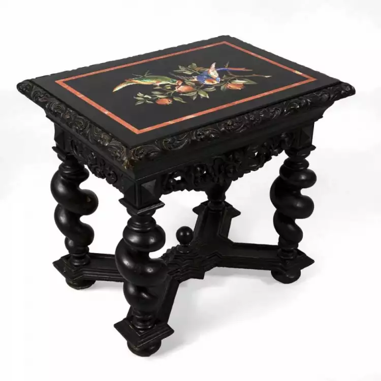 Аукцион Wendl «Искусство и антиквариат» Лот № 2100. Стол в необарочном стиле со столешницей, изготовленной в технике Pietra dura