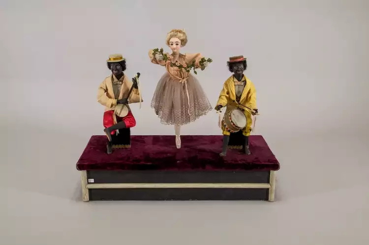 Механическая кукла. Экспонат выставки Механическая кукла. Экспонат выставки