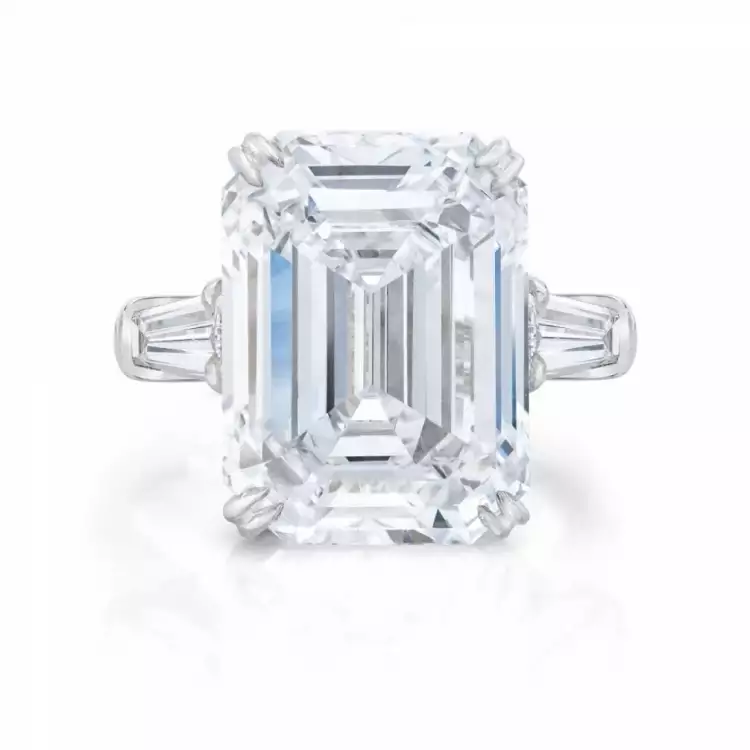 Аукцион Sotheby´s «Будь моим: алмазные драгоценности» Лот № 1. Бриллиантовое кольцо Аукцион Sotheby´s «Будь моим: алмазные драгоценности» Лот № 1. Бриллиантовое кольцо