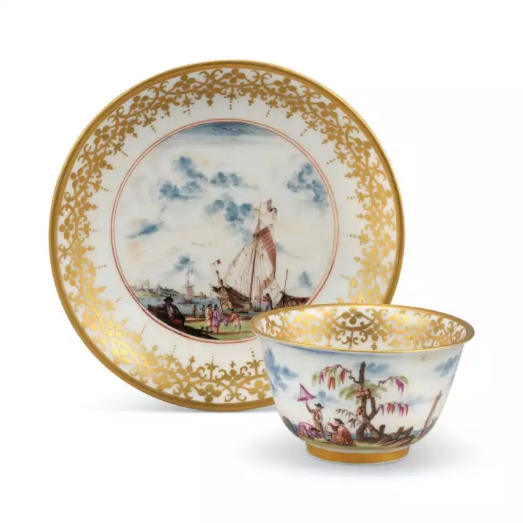 Марки и клейма Мейсенского фарфора в XVIII веке. Пиала с блюдцем, 1728 год