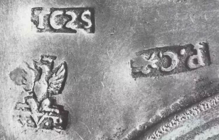 Клейма на серебряных изделиях Италии. Серебро. Клеймо Мессины, первая половина XVIII века Клейма на серебряных изделиях Италии. Серебро. Клеймо Мессины, первая половина XVIII века