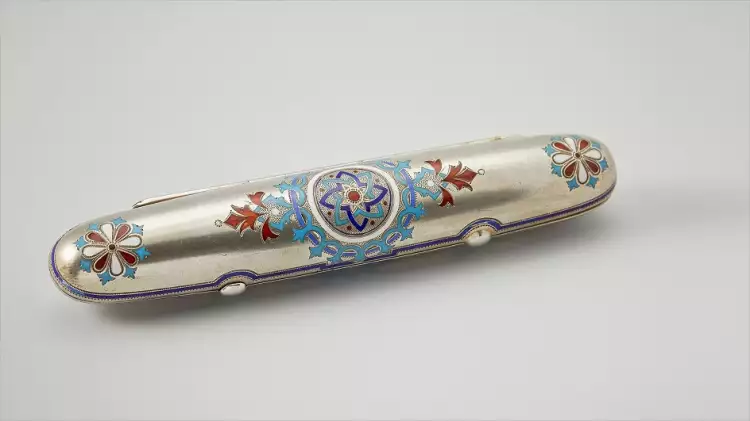 Компания И. П. Хлебникова. Футляр для сигары, 1884. Музей «Собрание» Давида Якобашвили