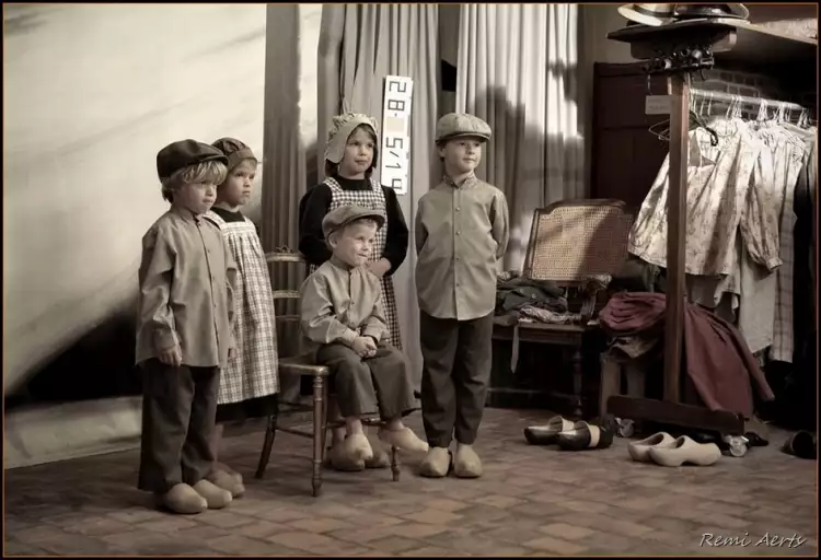 Фотографии в стиле ретро. Реми Аертс. «Готовы фотографироваться»