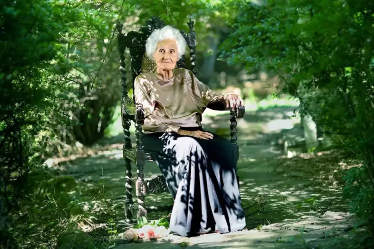 Ева Цайзель Ева Цайзель