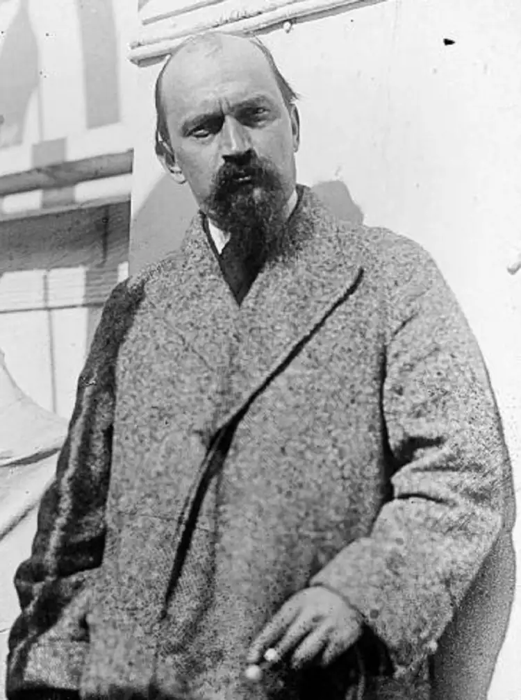 Иван Мештрович. Фотопортрет художника, 1928