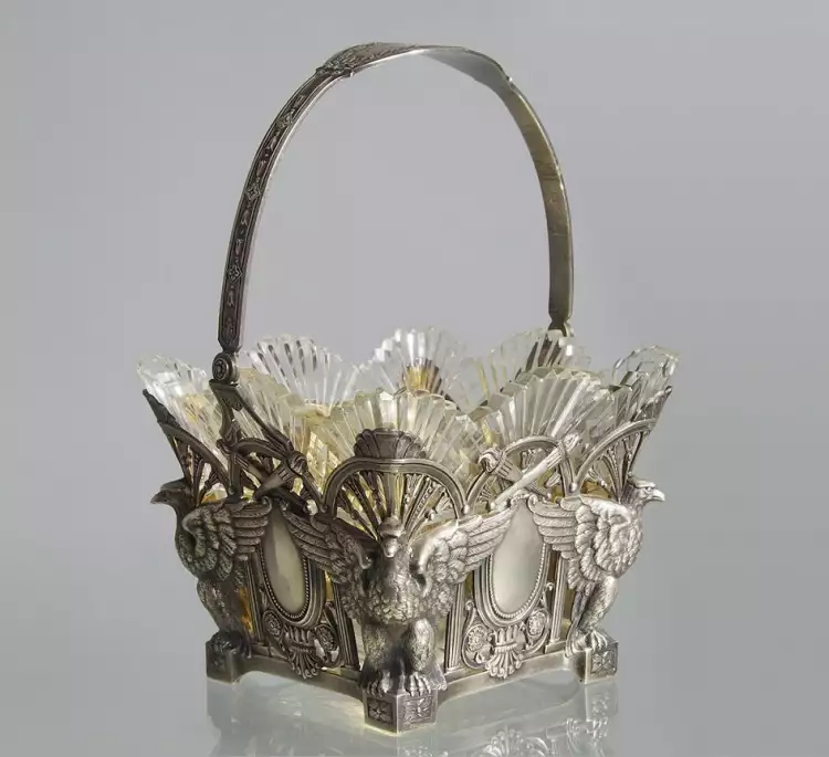 Компания И. П. Хлебникова. Ваза для конфет, 1908-1917. Музей «Собрание» Давида Якобашвили