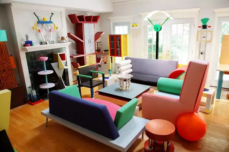 Der Postmoderne in der Innenarchitektur. Wohnzimmer im Stil der Postmoderne Der Postmoderne in der Innenarchitektur. Wohnzimmer im Stil der Postmoderne