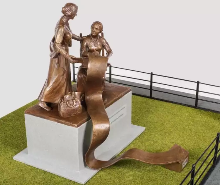 Макет будущего памятника суфражисткам