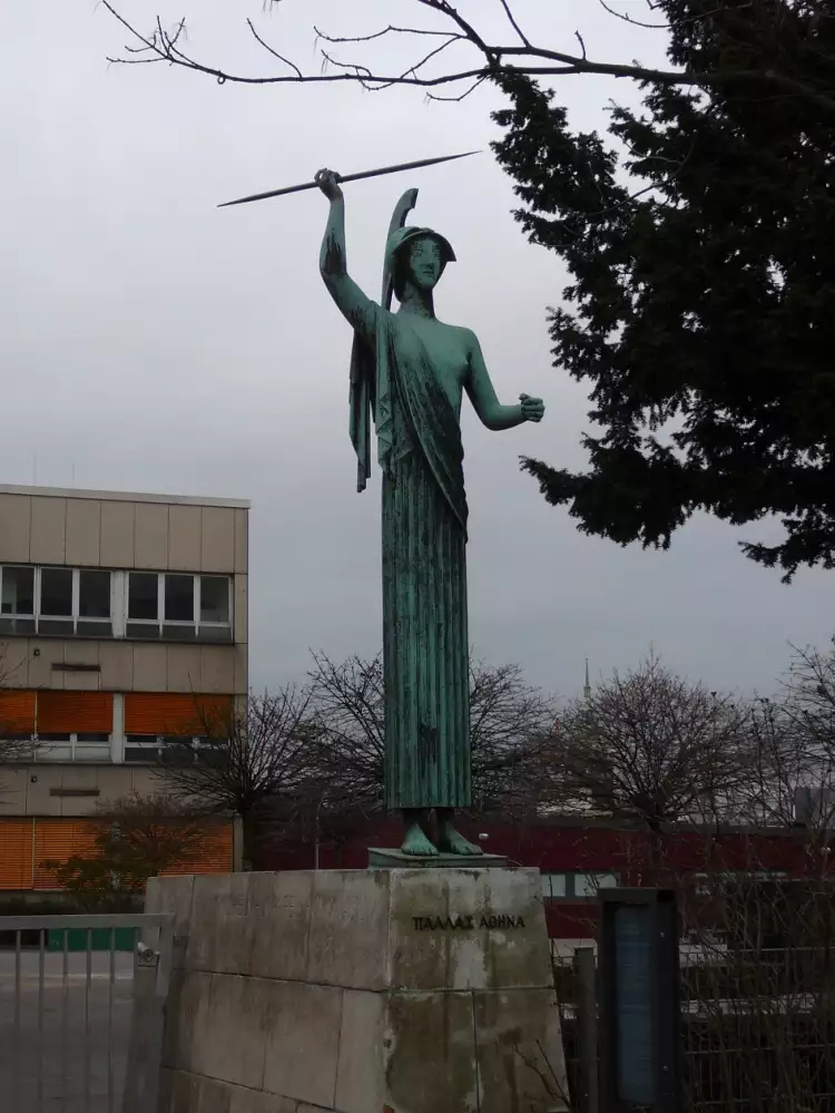 Арно Брекер. Скульптура «Афина Паллада» в Вуппертале, 1967