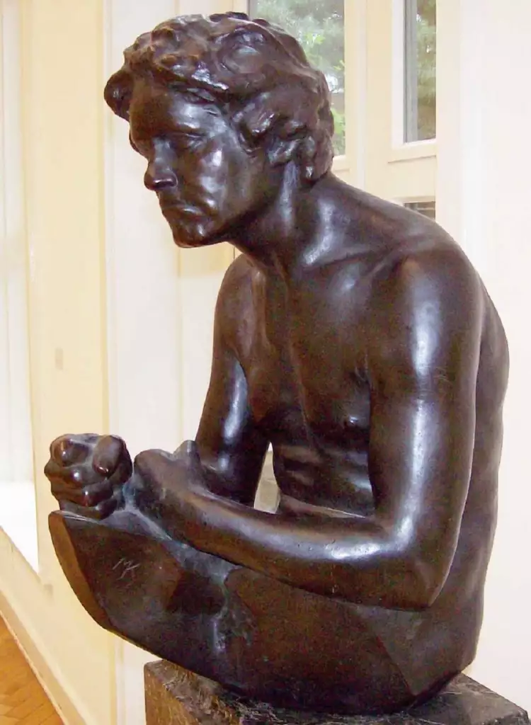 Макс Клингер. Бронзовая скульптура «Торс Бетховена», 1902 Макс Клингер. Бронзовая скульптура «Торс Бетховена», 1902