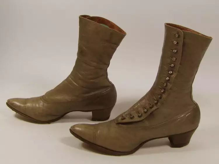 Сапожки на пуговках