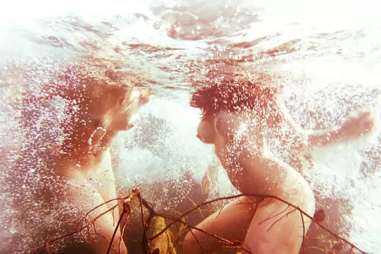 Omni-Phantasmic: фото ню под водой. Нил Крейвер. «Вода»