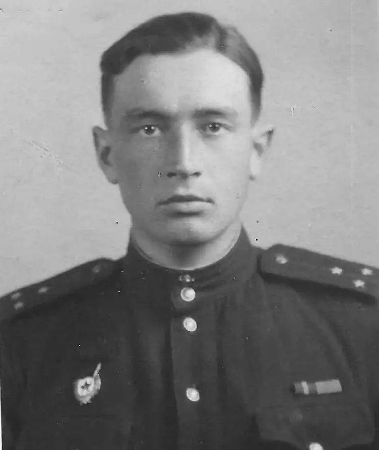 Орден Славы. Художник Николай Москалев. Фотография военных лет Орден Славы. Художник Николай Москалев. Фотография военных лет