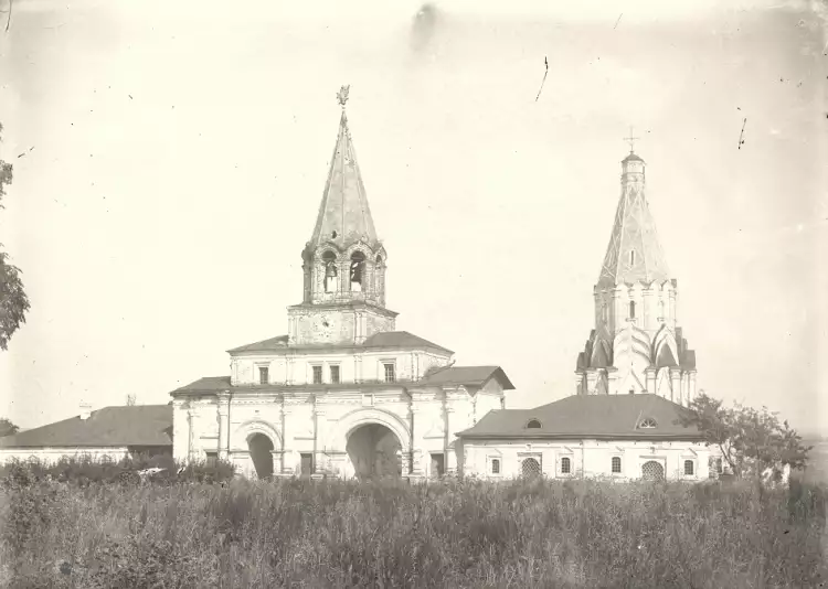 10 дней из жизни музея-заповедника «Коломенское». Архитектурный комплекс Передних ворот Государева двора