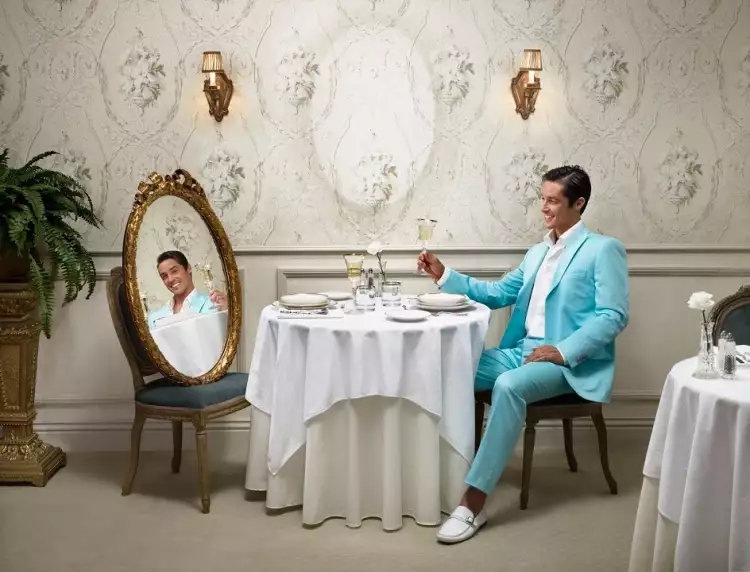 Поп-арт в фотографии. Хью Кречмер. «Столик на двоих», ХХI век