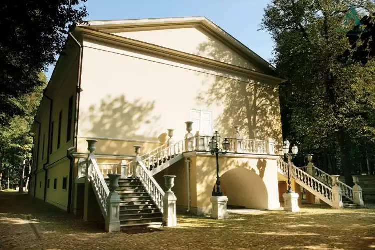 Музей-заповедник «Архангельское». Театр Гонзаги