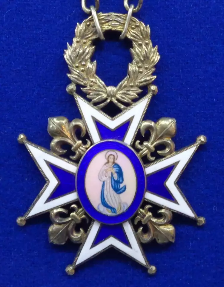 Орден Карлоса III. Орденский знак на цепи