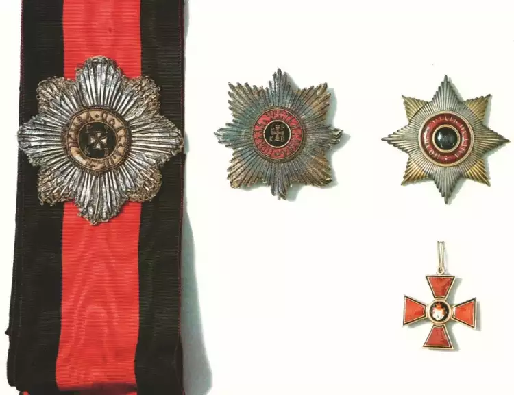 Крест и звезда ордена Святого Владимира