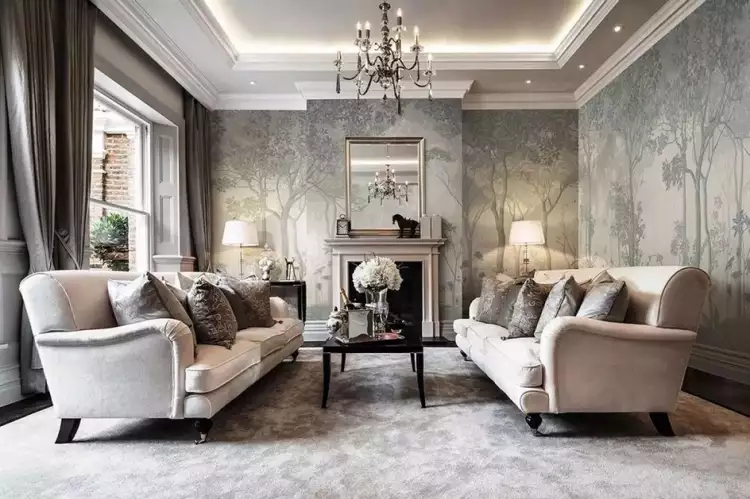 Der neoklassische Stil in der Innenarchitektur. Neoklassisches Wohnzimmer Interieur Der neoklassische Stil in der Innenarchitektur. Neoklassisches Wohnzimmer Interieur