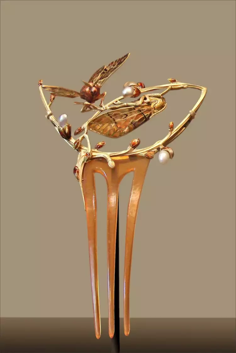 Juwelierkunst. Jugendstil-Zierkamm, 1902 Juwelierkunst. Jugendstil-Zierkamm, 1902