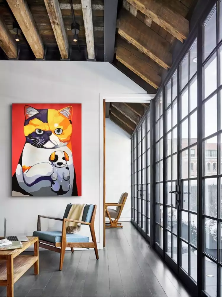 Интерьерные картины. Интерьерная картина с кошкой и собакой в гостиной Интерьерные картины. Интерьерная картина с кошкой и собакой в гостиной