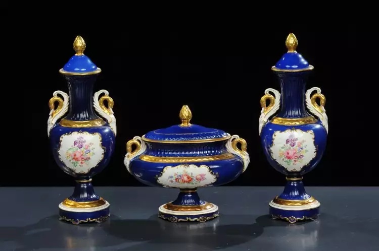 French Porcelain. French antique porcelain, 19th century