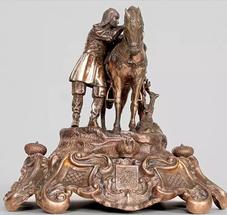 Ювелирная фирма «Сазиков». Скульптурная группа «Витязь в дозоре», 1852 г. Ювелирная фирма «Сазиков». Скульптурная группа «Витязь в дозоре», 1852 г.