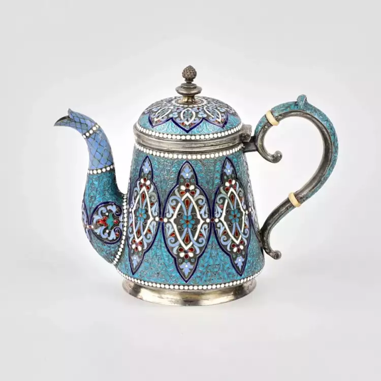 Gustav Klingerts Silber. Silberteekanne mit Emaille Gustav Klingerts Silber. Silberteekanne mit Emaille