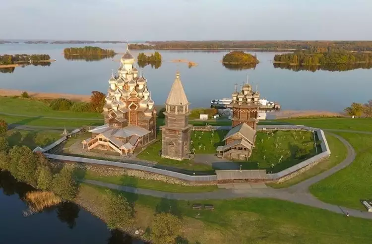 «Кижи. Небесное послание». Деревянное зодчество «Кижи. Небесное послание». Деревянное зодчество