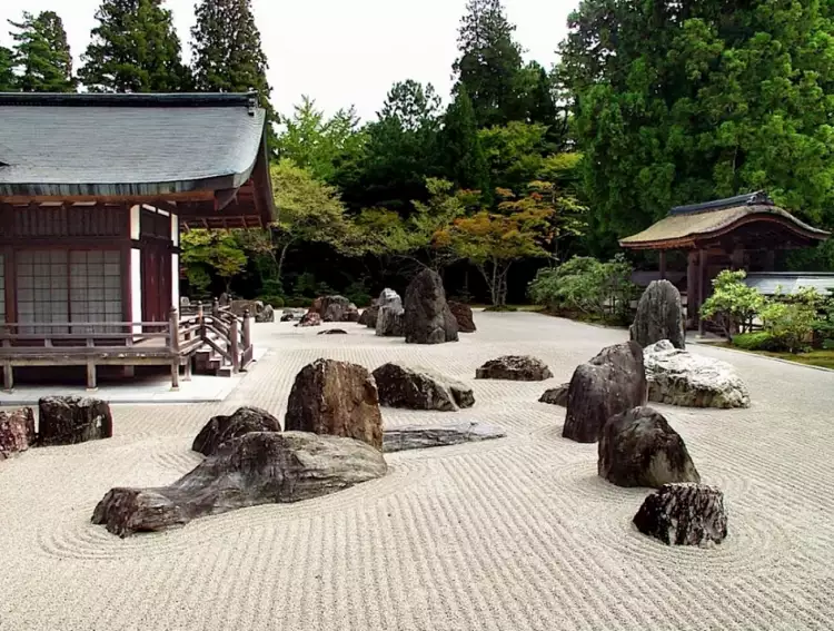 Японский стиль интерьера. Сад камней как иллюстрация принципа югэн