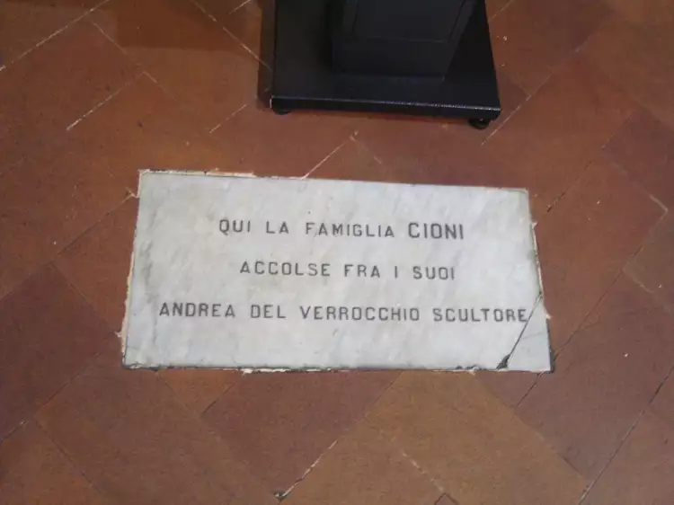 Андреа дель Вероккьо. Надгробная плита на месте захоронения Вероккьо