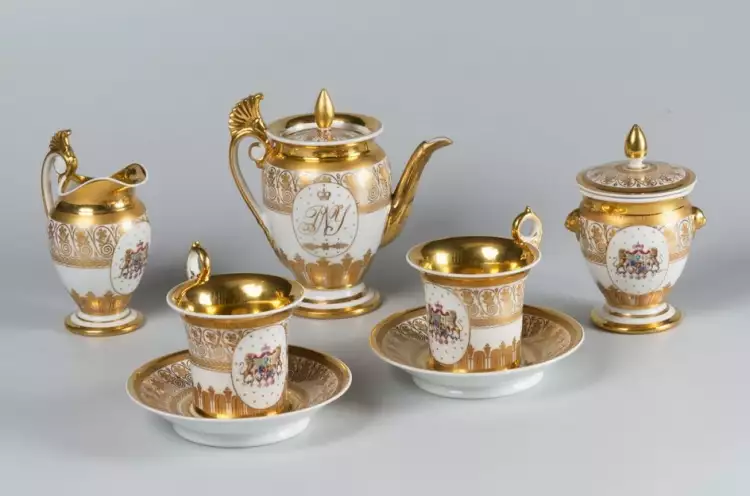 Русский фарфор. Завод Н. Б. Юсупова. Чайный сервиз, 1831. Собрание Русского музея