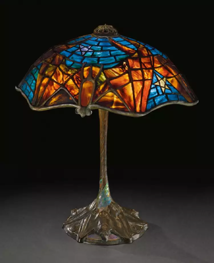 Модерн в интерьере. Лампа Тиффани для стиля модерн