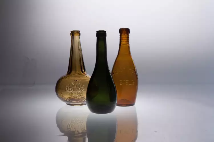 Экспонат выставки «Арт-Ретро-бутыль»