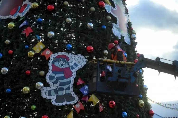 Самые необычные и красивые елки мира. Елка в Москве