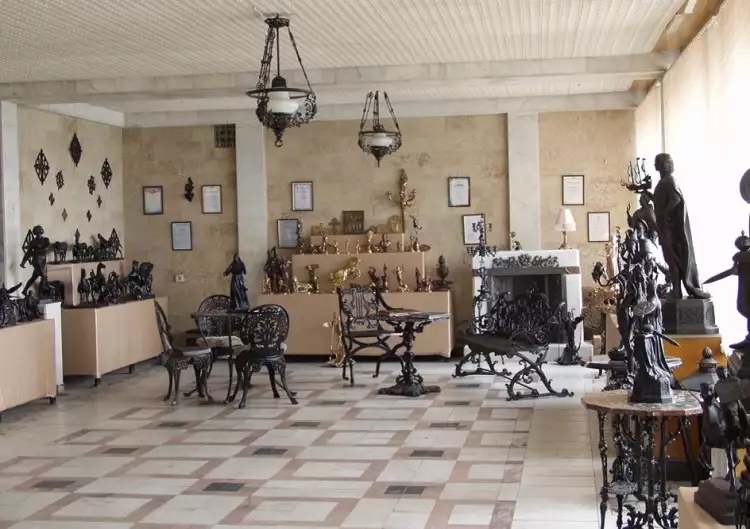 Каслинское литье. Образцы литья, музейные экспонаты Каслинское литье. Образцы литья, музейные экспонаты