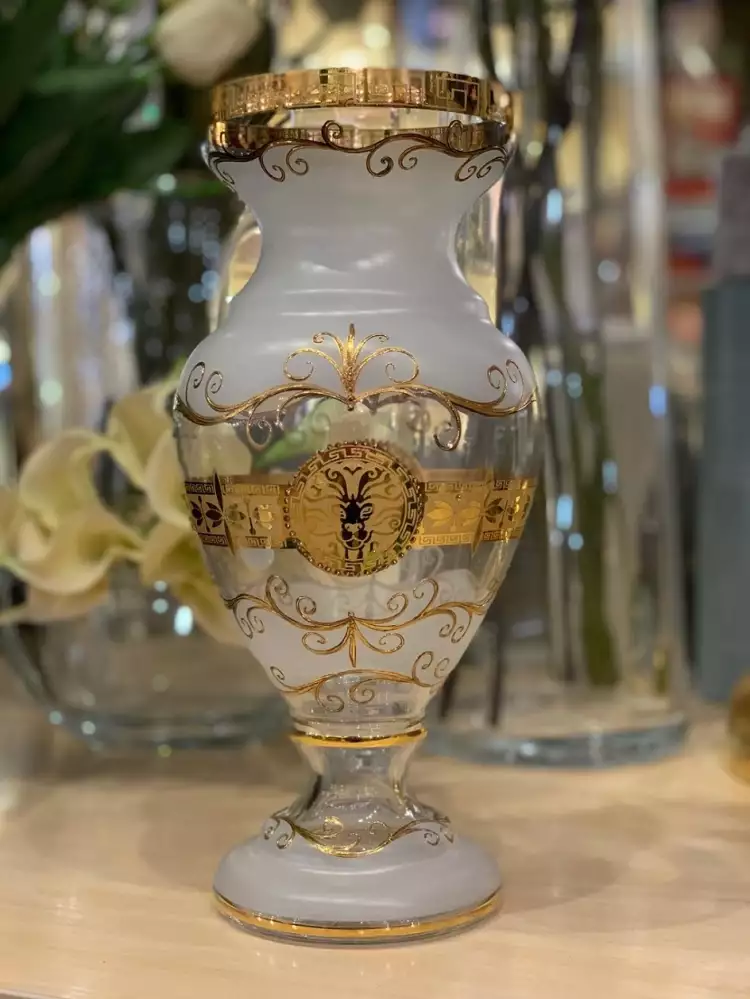 Artist. Glass vase Artist. Glass vase