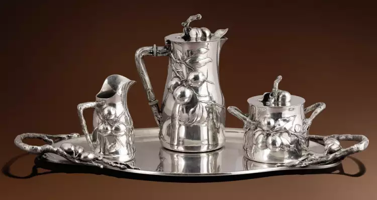 Бельгийское серебро. Серебряный кофейный сервиз «Сливы», 1896 г.