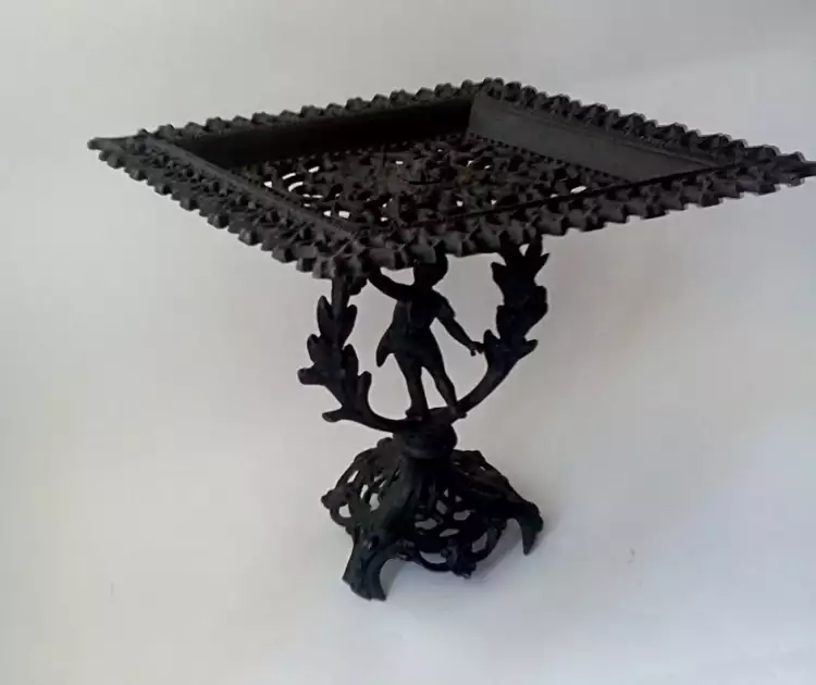 Каслинское литье. Визитница. Начало прошлого века Каслинское литье. Визитница. Начало прошлого века