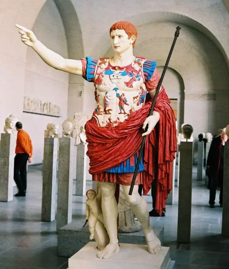 Древнегреческие статуи в цвете. Август из Прима Порта Древнегреческие статуи в цвете. Август из Прима Порта