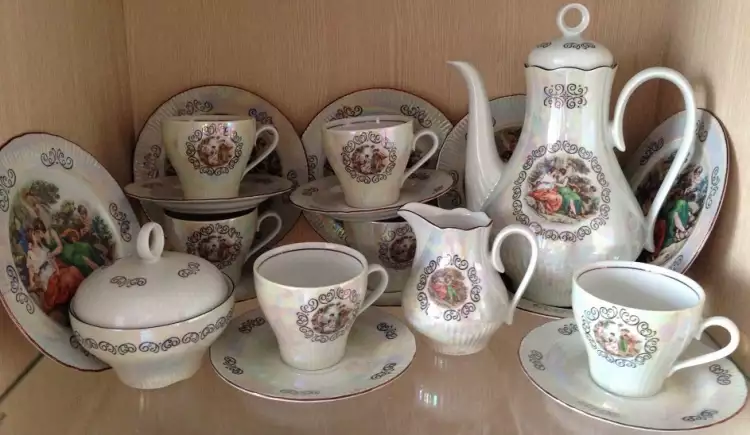 Фарфоровая посуда из Германии. Сервиз Мадонна