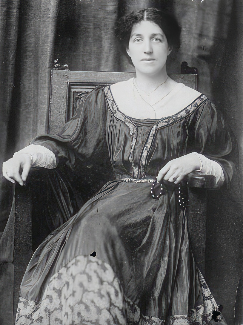 May Morris (1862 - 1938) - photo 1