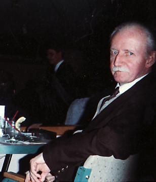 Edward John Hughes (1913 - 2007) - Foto 1