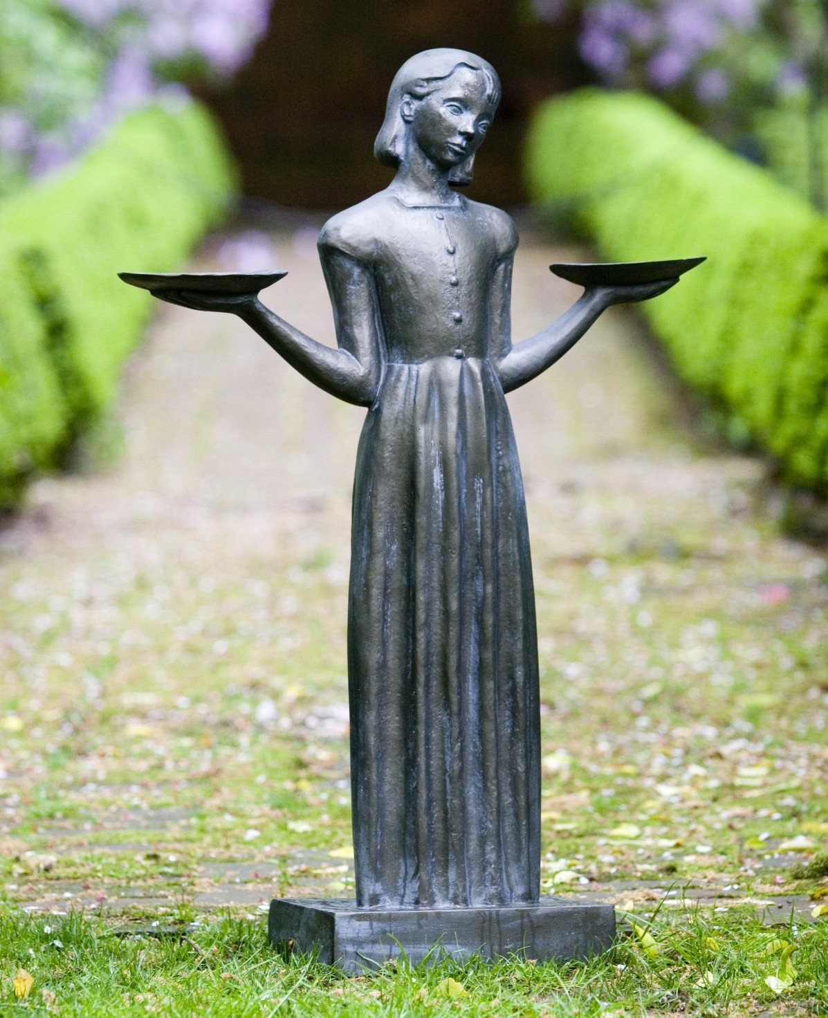 Sylvia Shaw Judson (1897 - 1978) - Foto 1