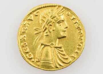 Антиквариат золотые монеты