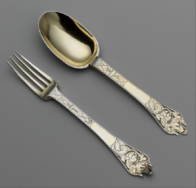 Серебряные изделия Франции XVII-XVIII века. Вилка и ложка, позолоченное серебро, 1683-1684