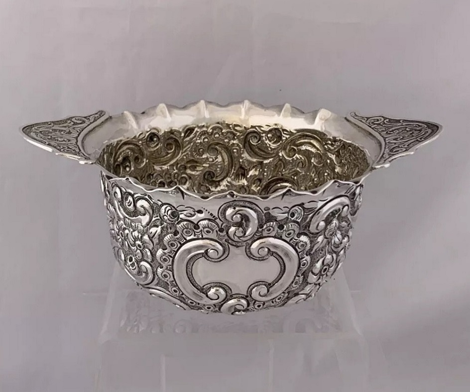 Английское серебро: Чаша с тиснением. Чарльз Фокс, 1897