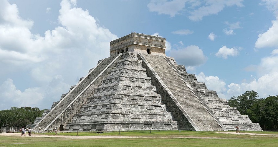 Архитектура. Пирамида Кукулькана в Мексике, VIII-XII века